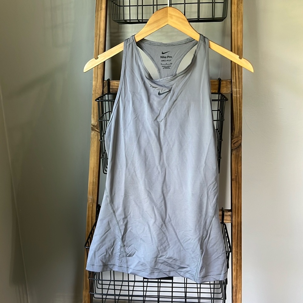 Nike dri- fit training tank size small